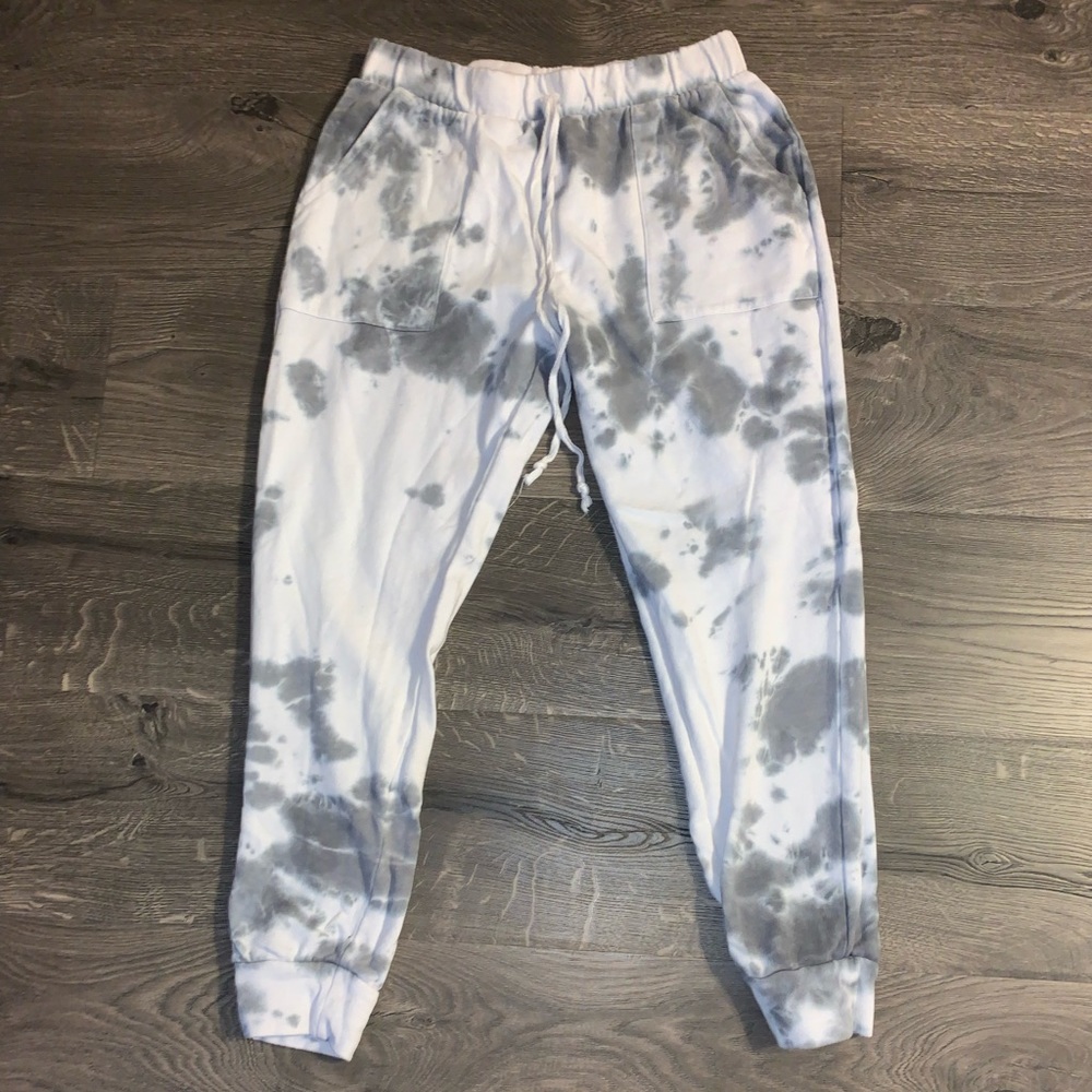 tie-dye women’s sweatpants size m